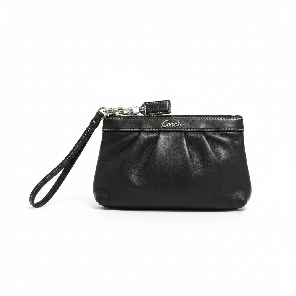 Coach Black Leather Wristlet Pouch Clutch Zip Wallet‎ Wrist Strap Gold Hardware